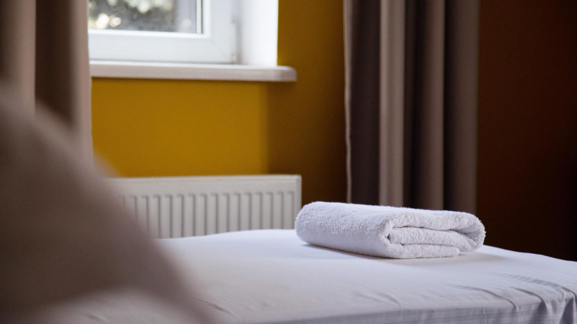 People Guest House Бишкек Экстерьер фото