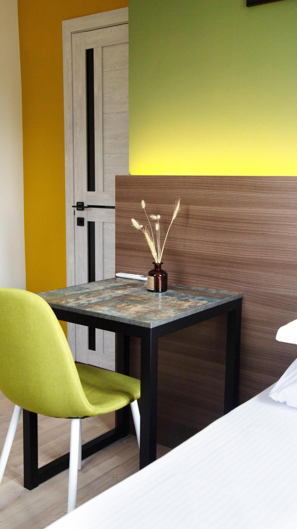 People Guest House Бишкек Экстерьер фото