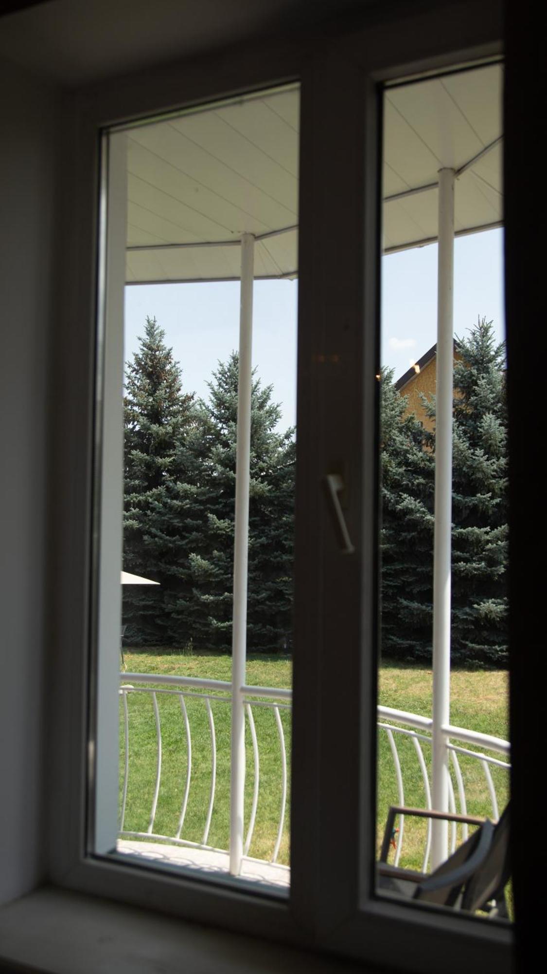 People Guest House Бишкек Экстерьер фото